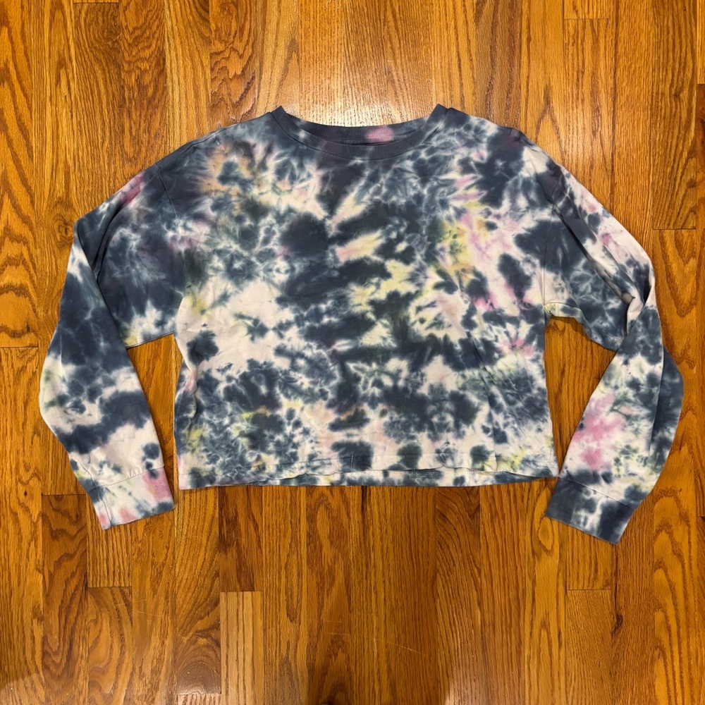 Isa & Ella tie dye cropped lightweight sweatshirt